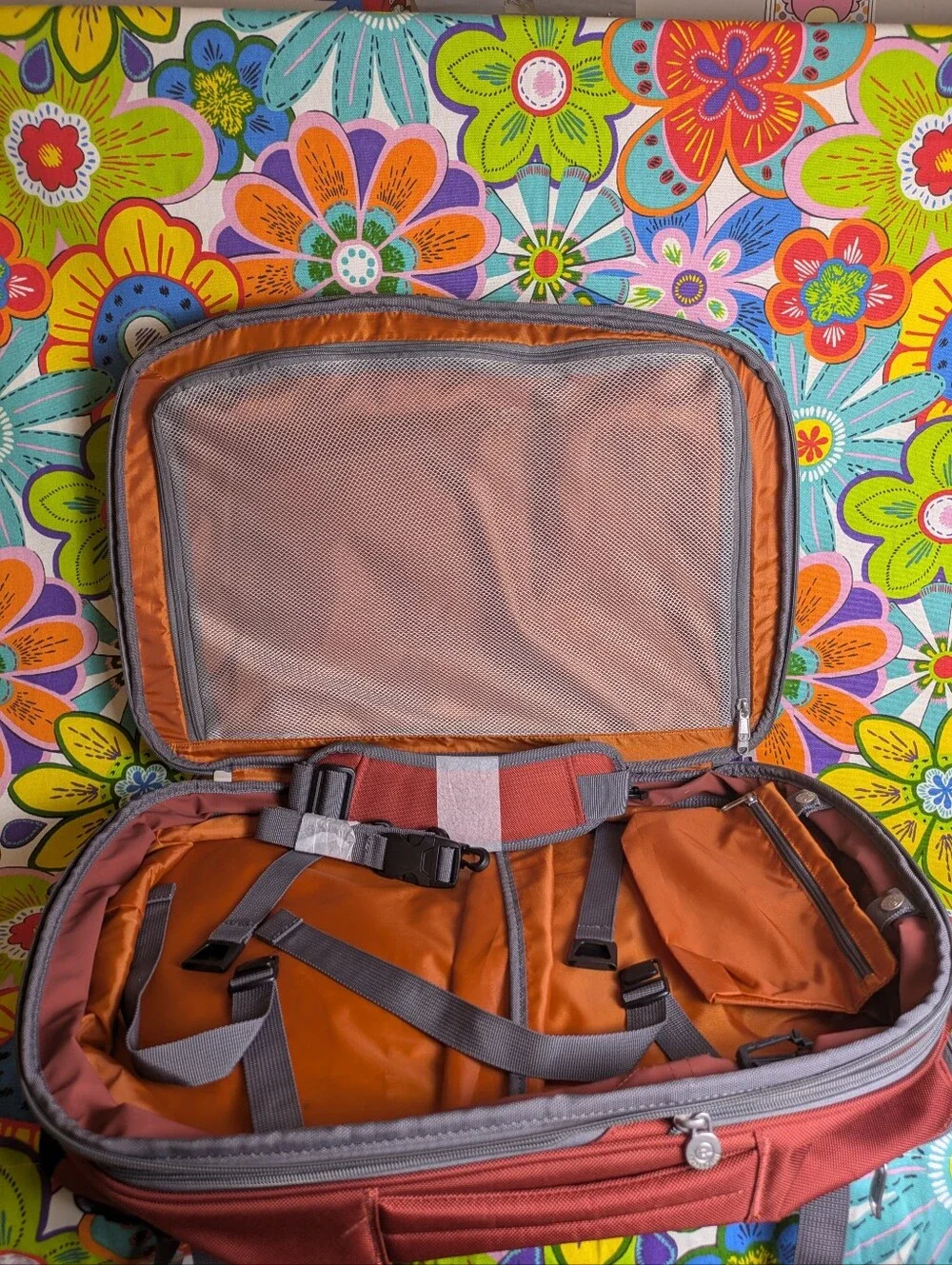 eBags TLS Mother Lode Weekender Convertible – Orange Red – NWOT